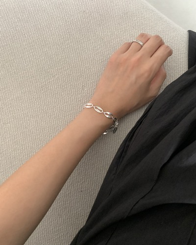 아스티 bracelet